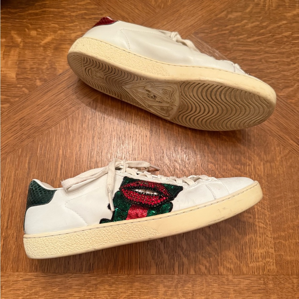 Gucci White Sneakers with Red and Black Details - Picture 4 of 6